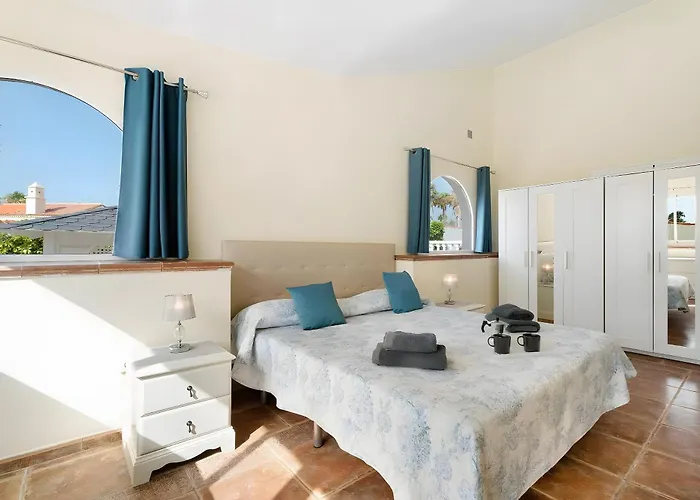 Casa Suenos * 圣米格尔德阿沃纳